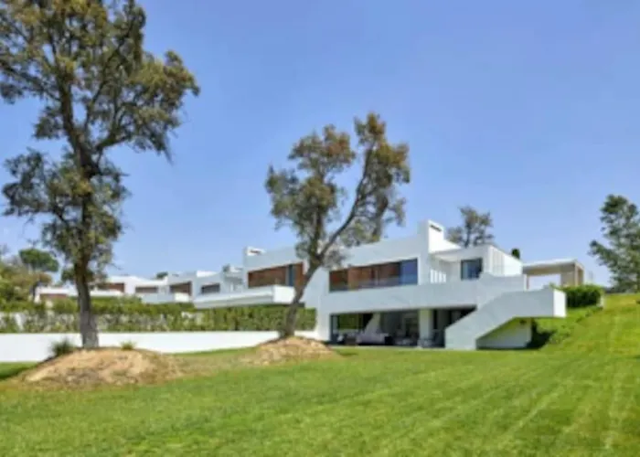 Luxury Golf In Camiral Area Near *