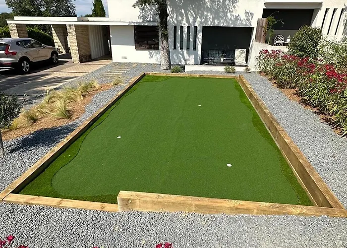 Luxury Golf In Camiral Area Near