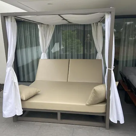 Villa Luxury Golf In Camiral Area Near *